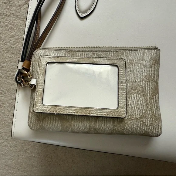 Coach White Leather Tote Bag - Picture 11 of 13